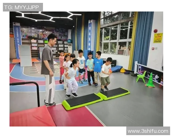 打篮球基础舞蹈的完美结合助力运动员全面提升身体素质与协调能力 打篮球基础舞蹈的完美结合助力运动员全面提升身体素质与协调能力